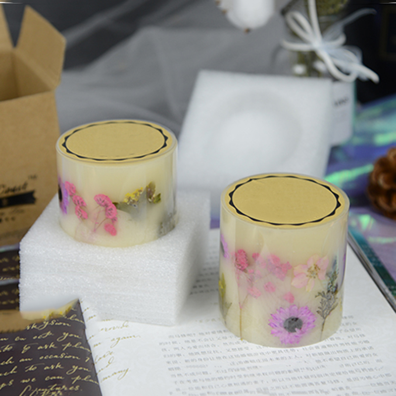 Professional candle manufacturer wholesale scented pillar candle with dry flowers with personalize design and label